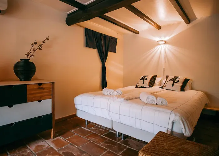 Quinta Japonesa Bed & Breakfast 4*